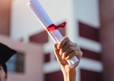 απόφοιτοι-alumni-keele university